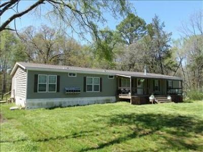 Mobile Home at 10147 Gilkey Creek R Ola, AR 72853