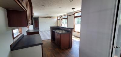 Photo 5 of 16 of home located at 14 Woodland Park Rd Waverly, OH 45690
