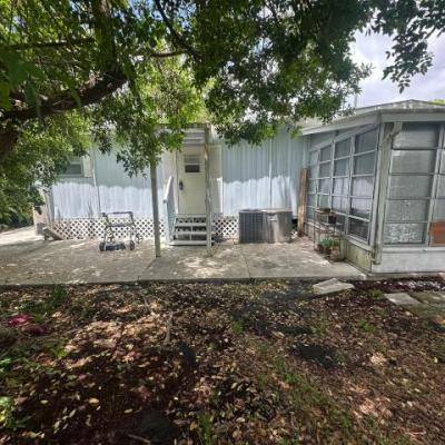 Mobile Home at The Park On 46th 7499 46th Ave N #55 Saint Petersbur, FL 33709