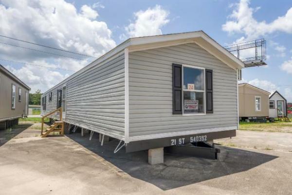 Photo 1 of 2 of home located at Greater Texas Home Center Llc 12122 Us 59 Hwy Splendora, TX 77372