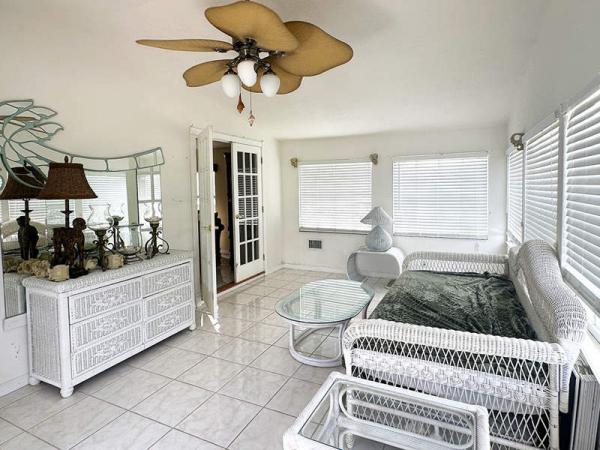 1987 Palm Harbor Manufactured Home