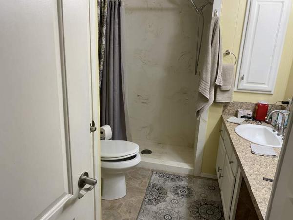 1975 Homes of Merit Manufactured Home