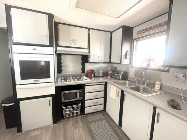 1969 No Manufactured Home