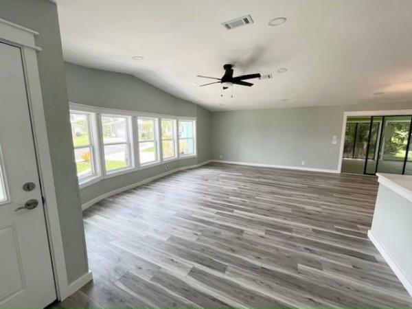 1989 PALM Manufactured Home