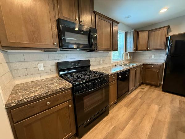 2020 Clayton - Middlebury Mobile Home