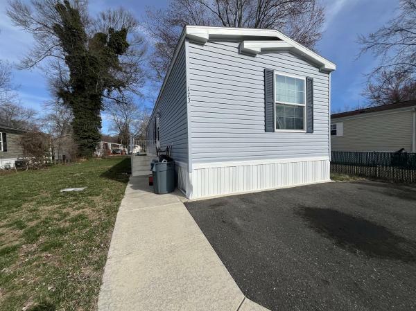 Photo 1 of 2 of home located at 1976 Northeast Ave. Lot 173 Vineland, NJ 08360