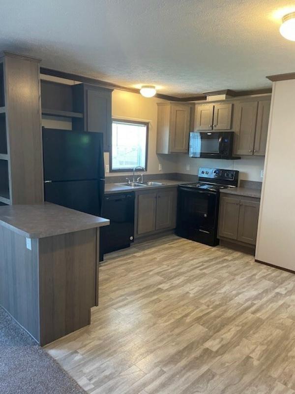 2019 Eagle River 39 LC-60S155  Home