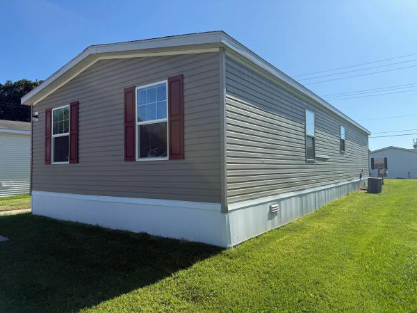 2020 Clayton - Middlebury Mobile Home