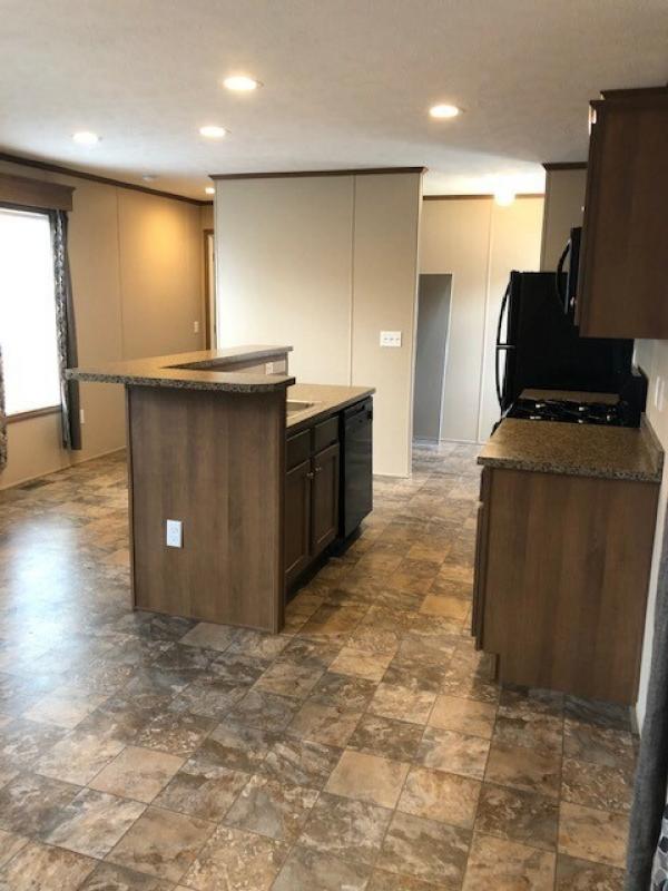 2018 Clayton 131 56CFT16663CHG18  Home