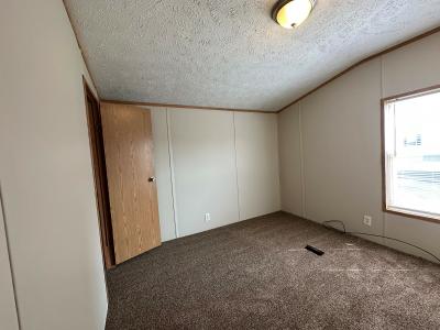Photo 2 of 10 of home located at 612 Cour Renee Warren, MI 48091