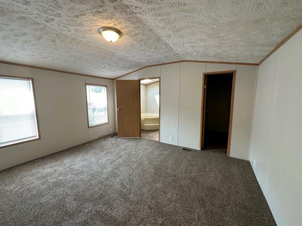 2000 Dutch Housing Mobile Home
