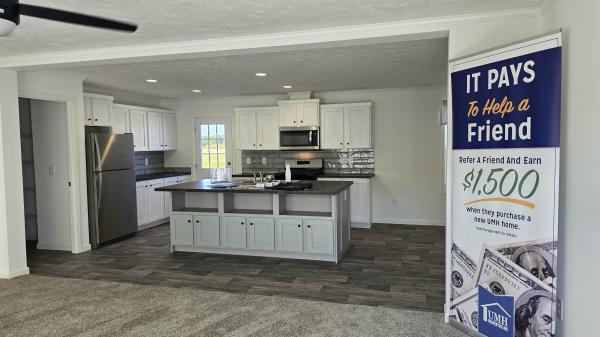 2026 Colony 204 550BP28563A  Home