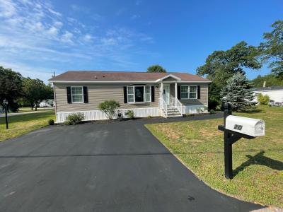 Photo 2 of 26 of home located at 20 Plainfield Lane Nashua, NH 03062