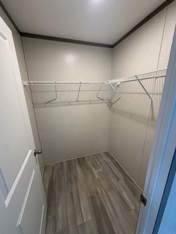 2025 Clayton 96PLH16663b Mobile Home