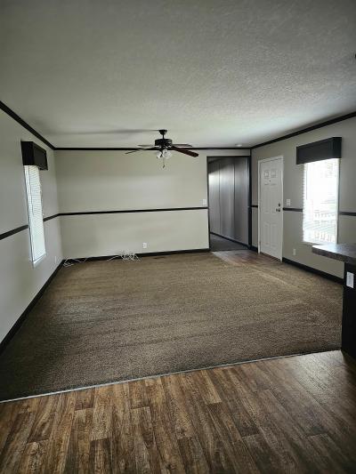 Mobile Home at 489 Starratt Rd Lot #220 Jacksonville, FL 32218
