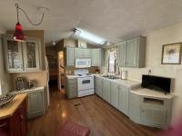 1990 Vanity Park Park Model Trailer Mobile Home