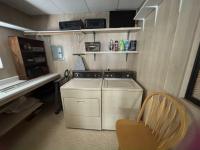 1990 Vanity Park Park Model Trailer Mobile Home