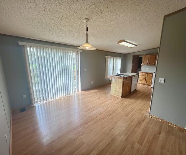 1998 Fairmont Mobile Home