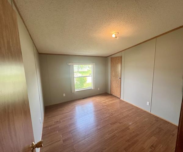 1998 Fairmont Mobile Home