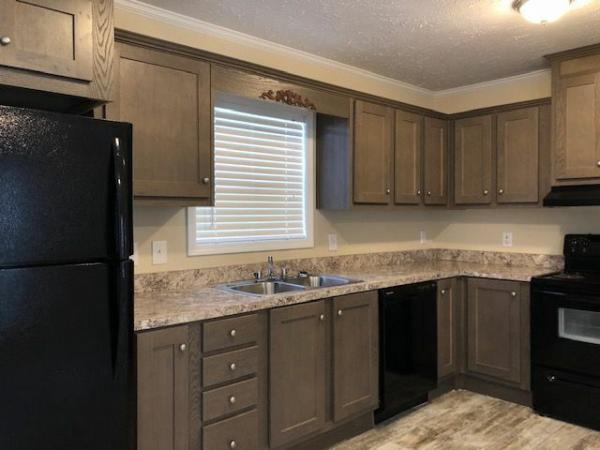2019 Clayton Homes Inc Yes Mobile Home