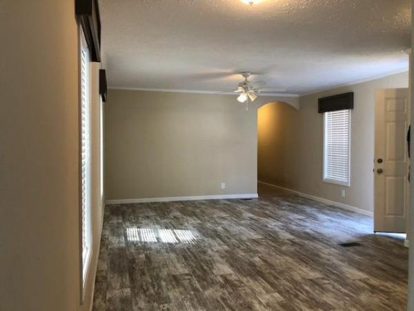 2019 Clayton Homes Inc Yes Mobile Home