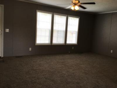 Photo 4 of 8 of home located at 5001 South Ave Lot 190 Toledo, OH 43615