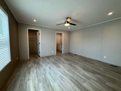 Photo 3 of 6 of home located at 28714 Mapleleaf Flat Rock, MI 48134
