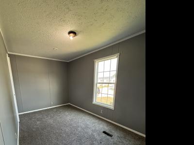 Mobile Home at 818 Pepperwood Place Site 204 Middleville, MI 49333