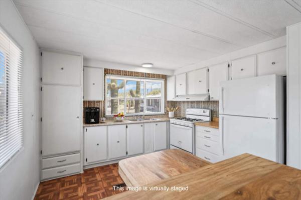 1979 Skyline Manufactured Home