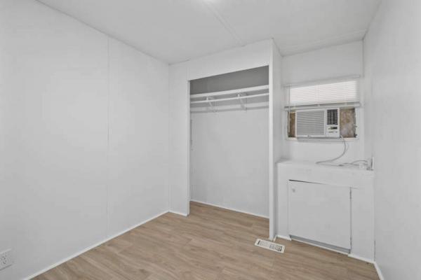 1968 Kaufman&Broad Manufactured Home