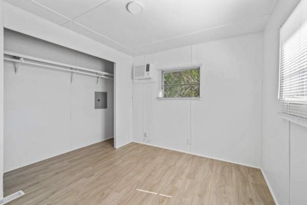 1968 Kaufman&Broad Manufactured Home