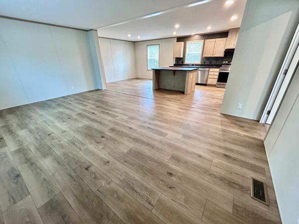 2025 Clayton Homes Inc Mobile Home For Sale