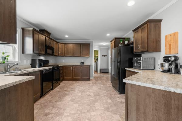 Photo 1 of 2 of home located at 5198 Sheffield Drive Lot 222 Holly, MI 48442
