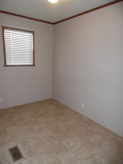 Photo 3 of 10 of home located at 62430 Locust Rd Lot 59 South Bend, IN 46614