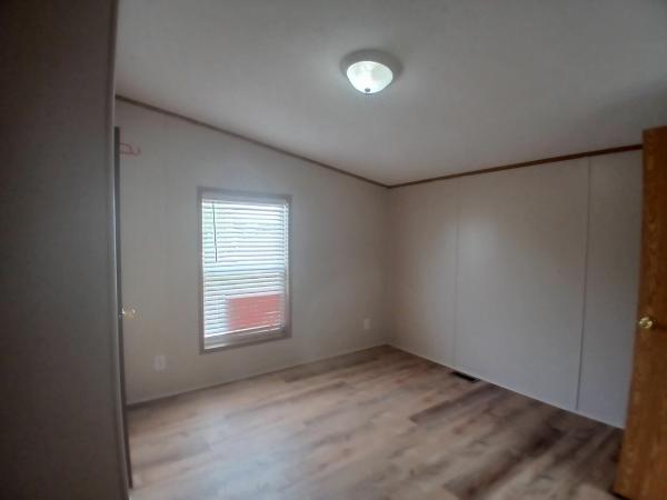 2002 Mobile Home