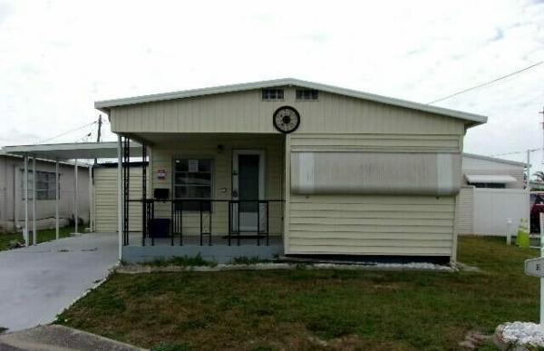Photo 1 of 2 of home located at 508 44th Ave. E. Lot E-10 Bradenton, FL 34203
