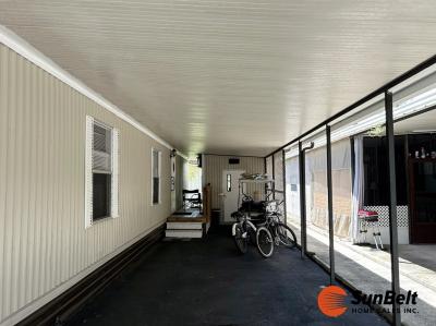 Photo 4 of 46 of home located at 1352 E Hwy 40 Lot #170 Silver Springs, FL 34488