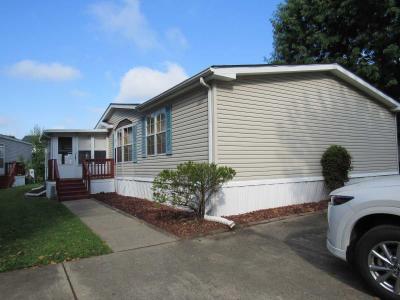 Mobile Home at 1802 Wallstreet Circle Indianapolis, IN 46234