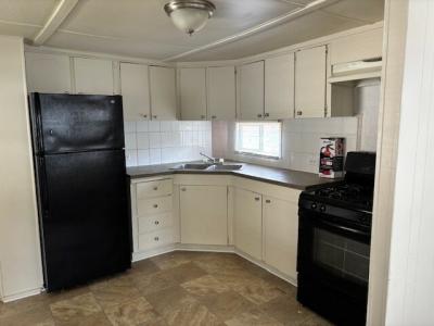Photo 3 of 6 of home located at 43032 Marquette Ave #373 Sterling Heights, MI 48314