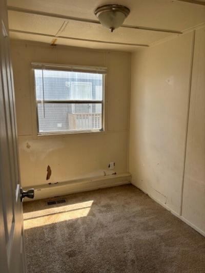 Photo 5 of 6 of home located at 43032 Marquette Ave #373 Sterling Heights, MI 48314