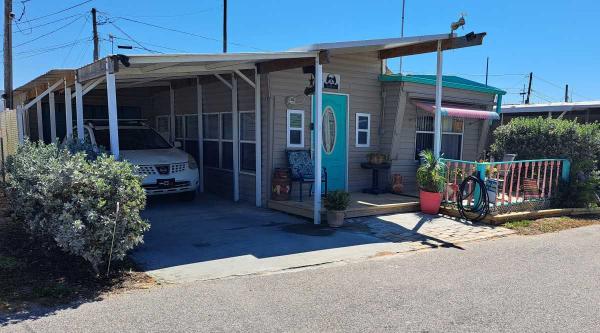 Photo 1 of 2 of home located at 285 S Lake Ave #11 Frostproof, FL 33843