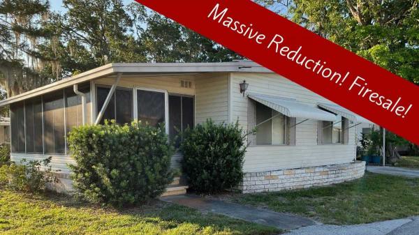 Photo 1 of 2 of home located at 3804 Voorne Street Sarasota, FL 34234