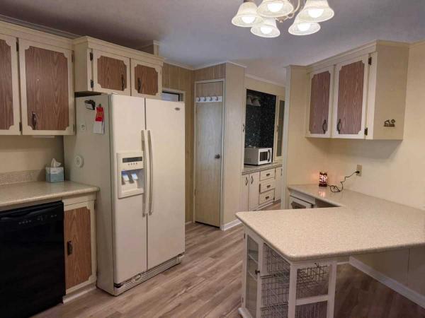 1985 SUNM HS Manufactured Home