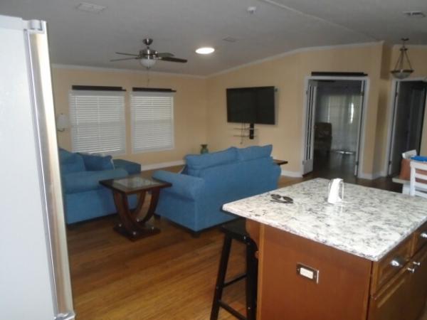 2002 Oaks/SKYO Manufactured Home