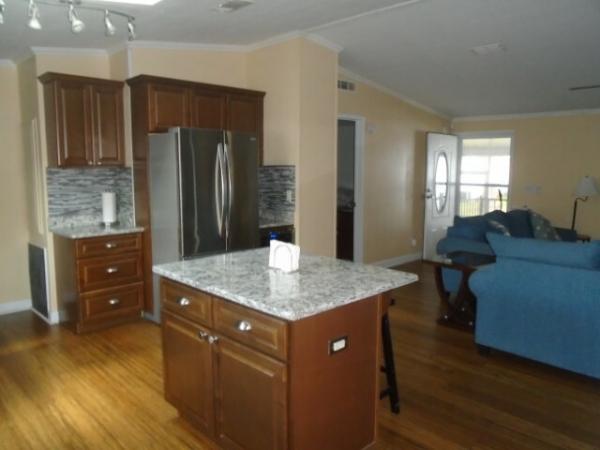 2002 Oaks/SKYO Manufactured Home