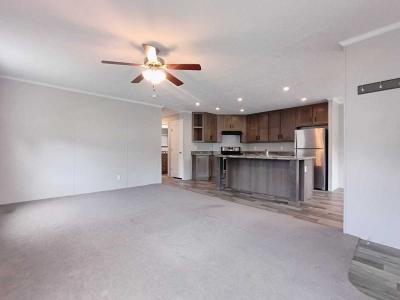 Photo 5 of 32 of home located at 320 20 1/2 Street NW Stewartville, MN 55976