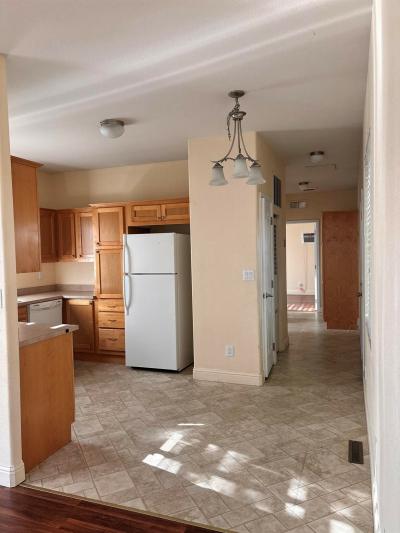 Photo 3 of 18 of home located at 17 Philip Dr.  #B17 Vacaville, CA 95688