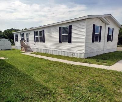 Photo 3 of 3 of home located at 4174 Greenbriar Blvd Lot 202 Burton, MI 48529