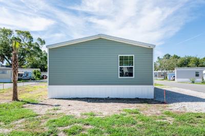 Photo 4 of 28 of home located at 1300 Hand Ave Lot D17 Ormond Beach, FL 32174