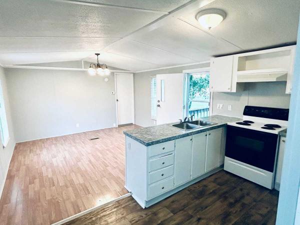  Mobile Home For Sale